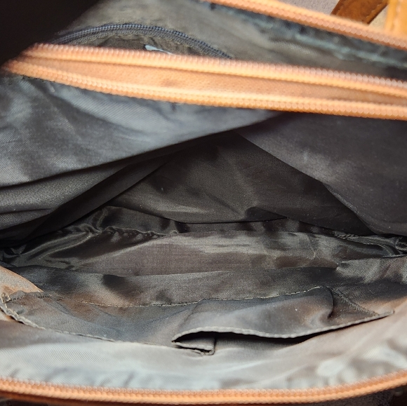 BOC Embossed Faux Leather Shoulder Purse - Picture 5 of 7